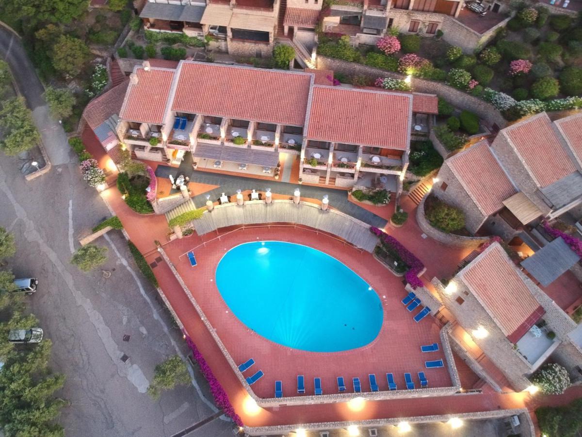 Hotel Olimpia Байя-Сардинія Екстер'єр фото